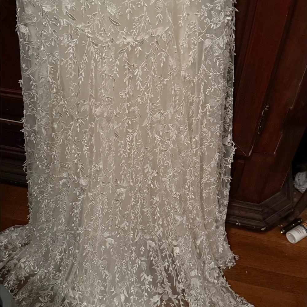 Jenny Loo Lourdes V-neck Elegant Wedding Gown - Picture 9 of 9